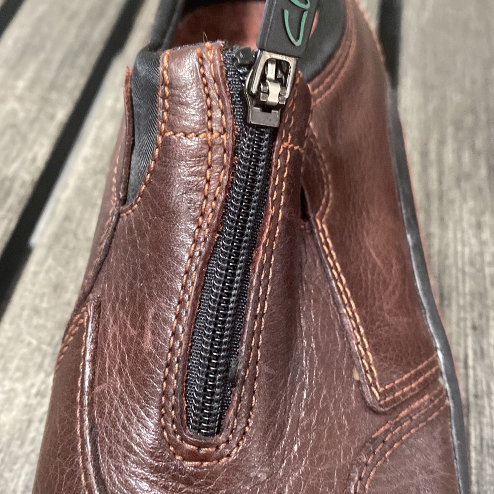 Women’s Clark’s Muckers waterproof size 7 Leather uppers. - Picture 6 of 11